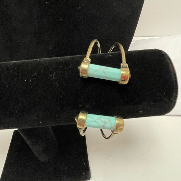 Elegant Turquoise Wood Spike Necklace and Cuff Bracelet - Picture 3 of 3